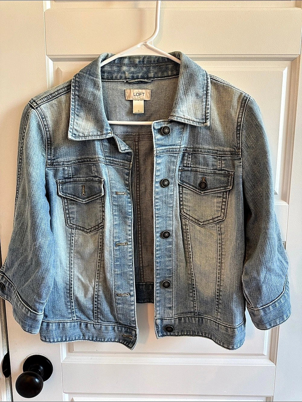 LOFT Women'Small Blue Denim Jacket Size Small